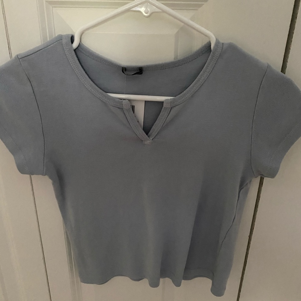 SOLD ON INSTA Brandy Melville crop top - Picture 1 of 3